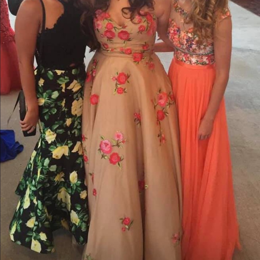 Sherri Hill prom dress